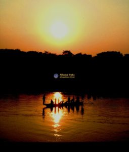 canoe-ride-chitwan